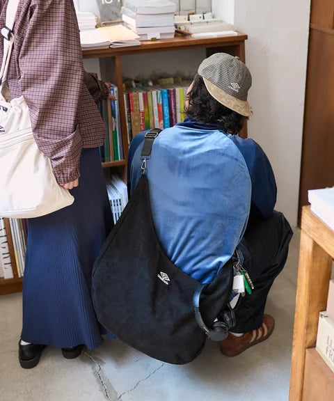 Umbro 別注秋冬款 Brushed Round Shoulder Bag