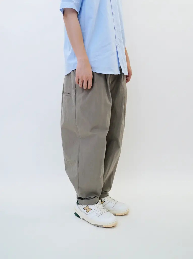 現貨｜韓製滑料Balloon長褲 - Unisex