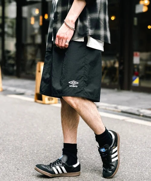Umbro 別注 速乾刺繡短褲