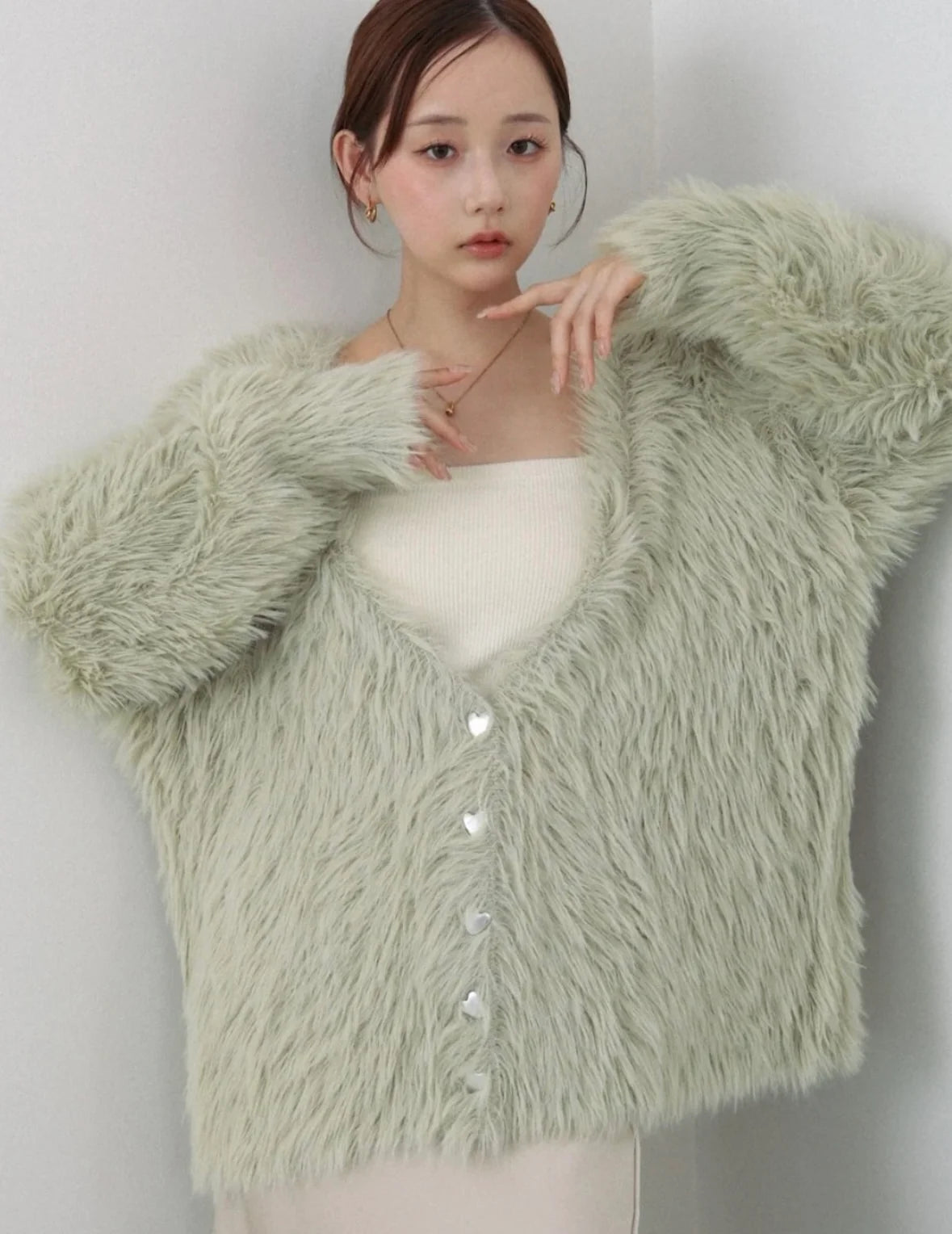 日本 毛毛心形鈕針織外套