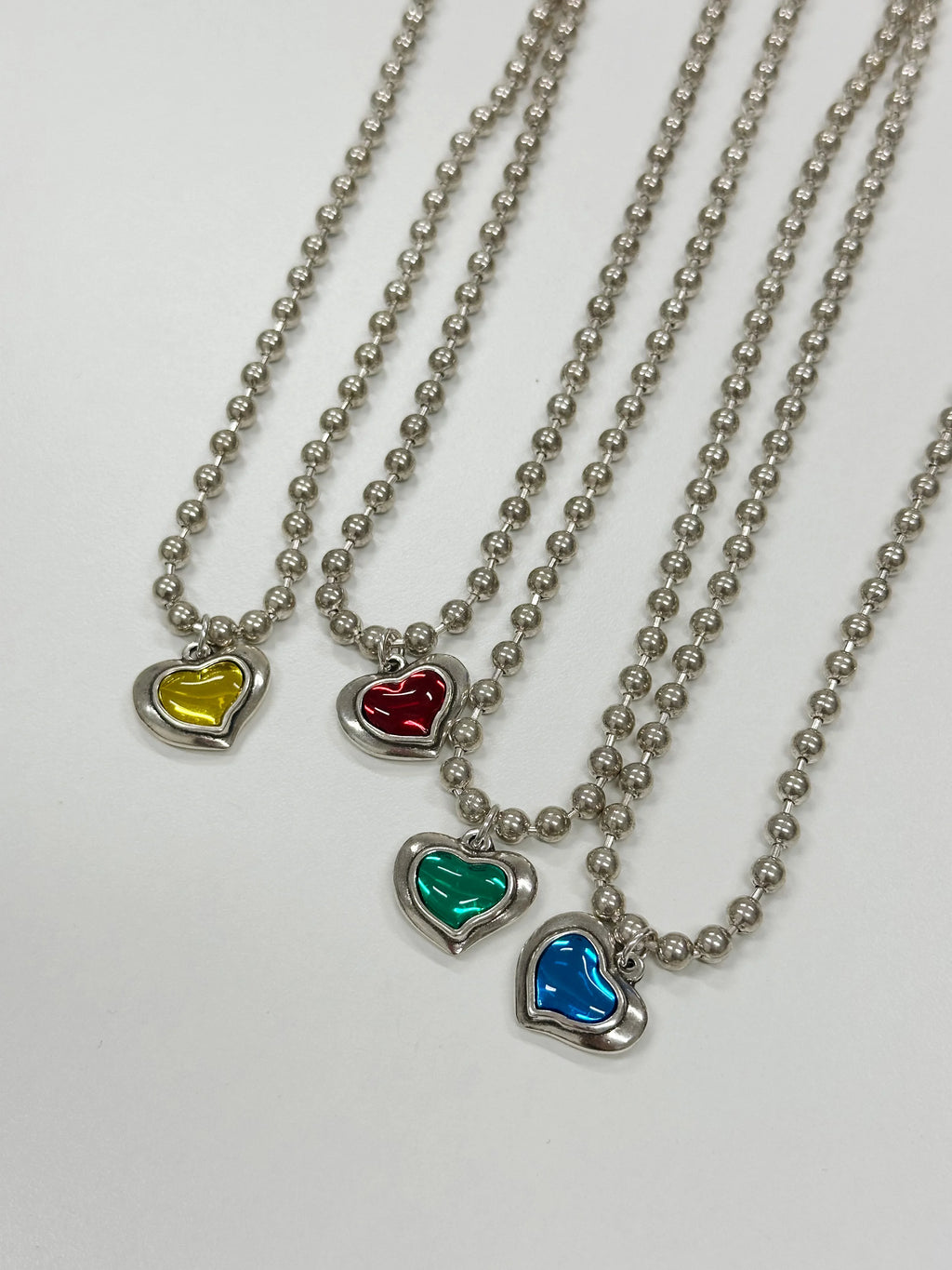 Otro Accesorio - beaded chain necklace with heart