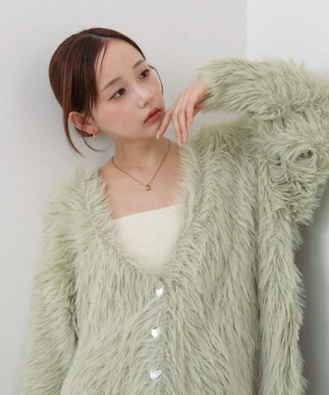 日本 毛毛心形鈕針織外套