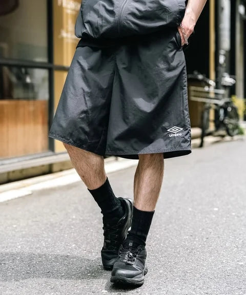 Umbro 別注 速乾刺繡短褲