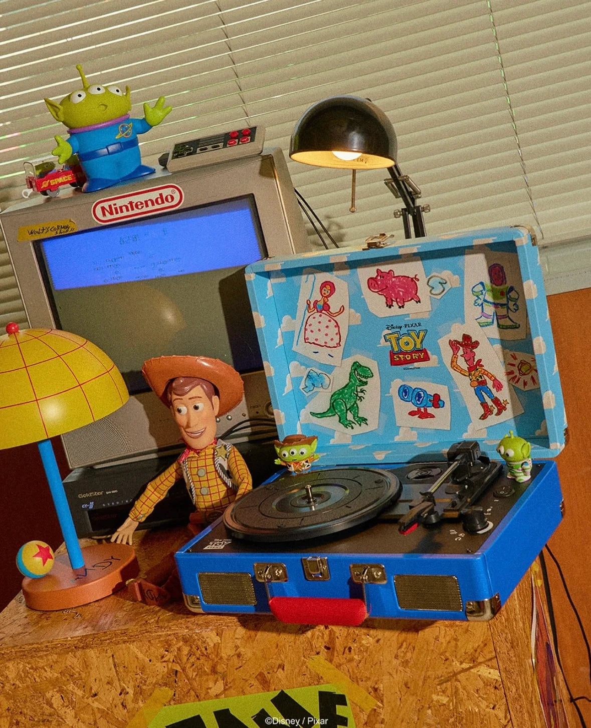Toy Story 30週年限量 聯乘限定黑膠唱片機藍牙